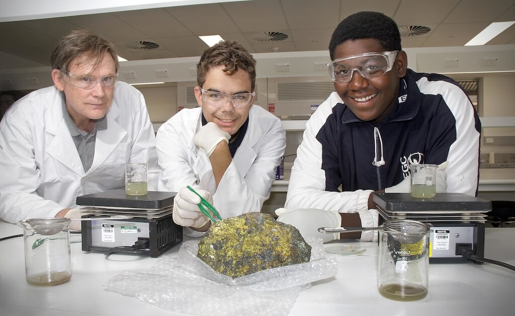 Chem Students – Future Miners