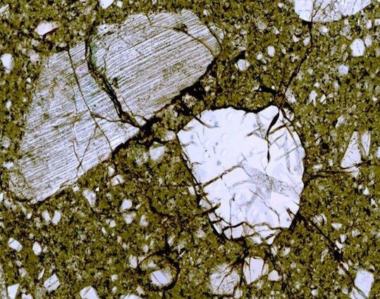 Zircon crystal study could affect understanding of when life began on Earth